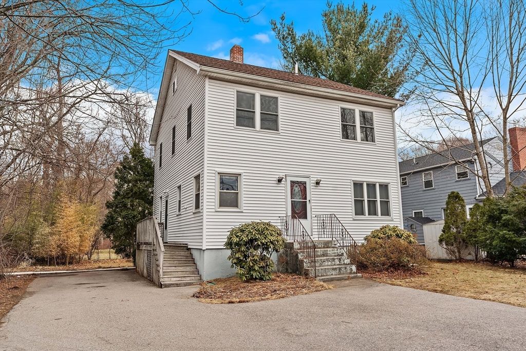 925 Worcester Street, Wellesley, MA 02482