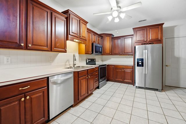 3008 WIND RIVER CT, Columbia, MO 65203