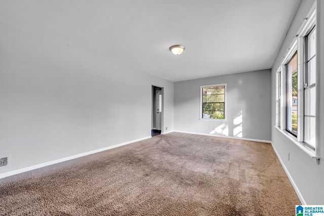 513 20TH AVENUE NE, Center Point, AL 35215