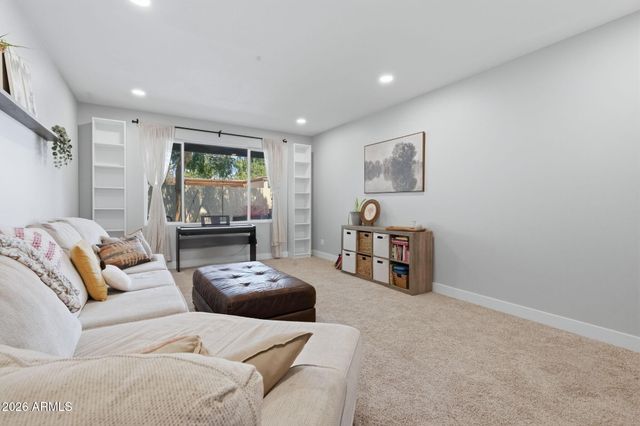 2926 W LAMAR Road, Phoenix, AZ 85017
