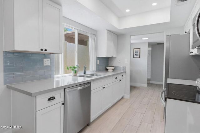 2926 W LAMAR Road, Phoenix, AZ 85017