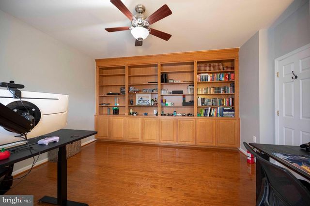 424 PROSPECT HILL BLVD, Charles Town, WV 25414