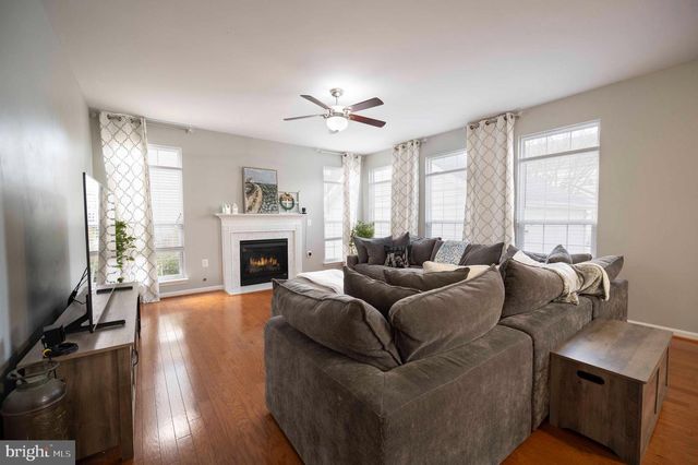 424 PROSPECT HILL BLVD, Charles Town, WV 25414