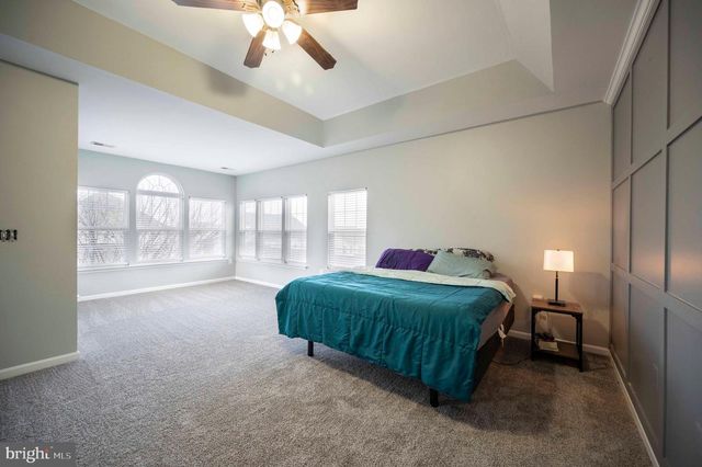 424 PROSPECT HILL BLVD, Charles Town, WV 25414