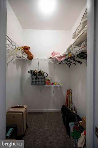 424 PROSPECT HILL BLVD, Charles Town, WV 25414