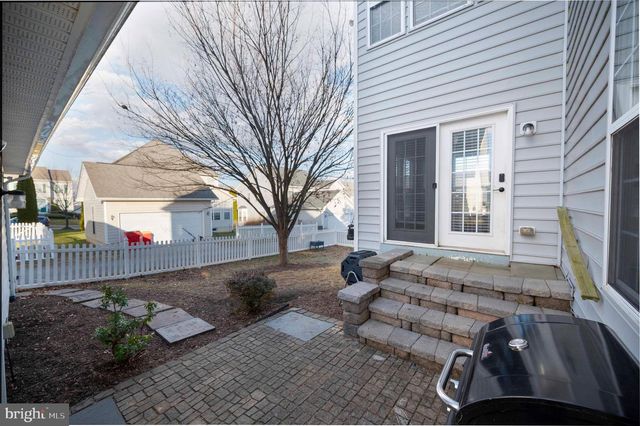 424 PROSPECT HILL BLVD, Charles Town, WV 25414