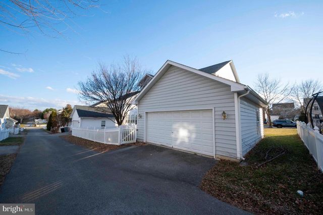 424 PROSPECT HILL BLVD, Charles Town, WV 25414