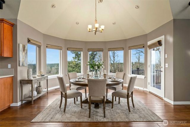 44010 14th Avenue E, Eatonville, WA 98328