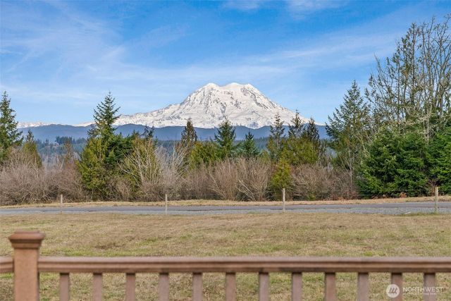 44010 14th Avenue E, Eatonville, WA 98328