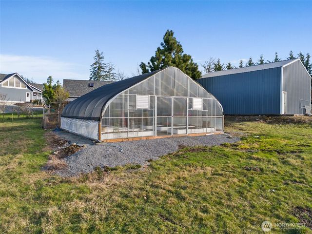 44010 14th Avenue E, Eatonville, WA 98328