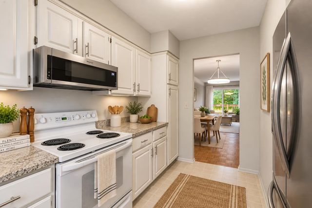 2031 Pauline Court, Ann Arbor, MI 48103
