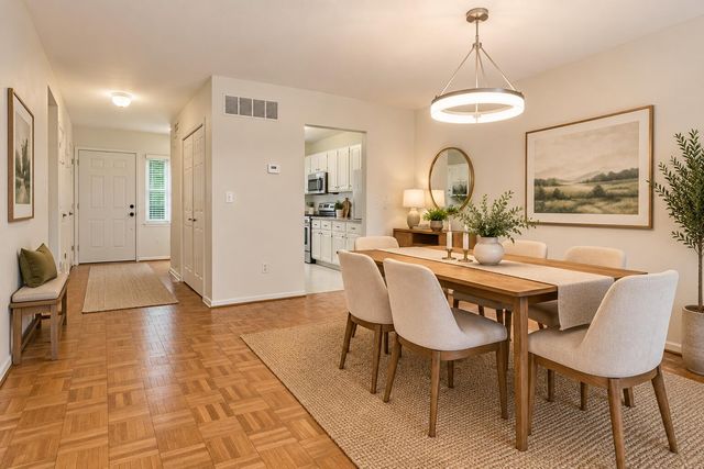 2031 Pauline Court, Ann Arbor, MI 48103