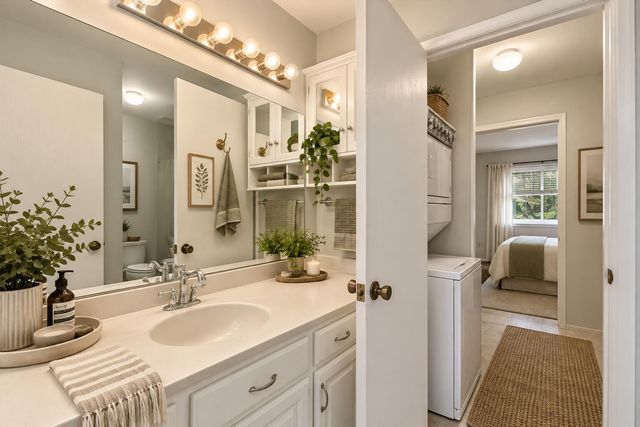 2031 Pauline Court, Ann Arbor, MI 48103