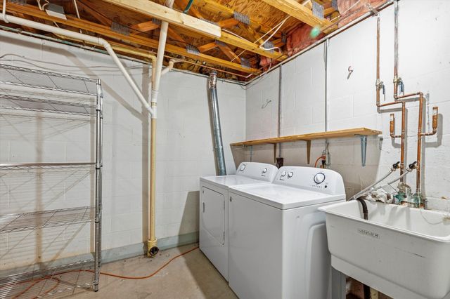 2031 Pauline Court, Ann Arbor, MI 48103