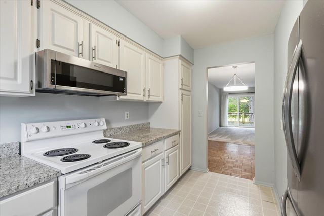 2031 Pauline Court, Ann Arbor, MI 48103
