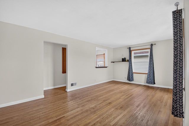 7807 35th AVENUE, Kenosha, WI 53142