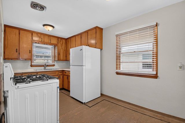 7807 35th AVENUE, Kenosha, WI 53142