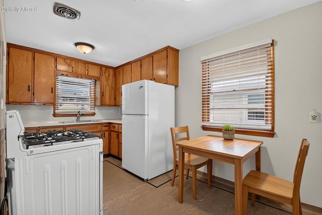 7807 35th AVENUE, Kenosha, WI 53142
