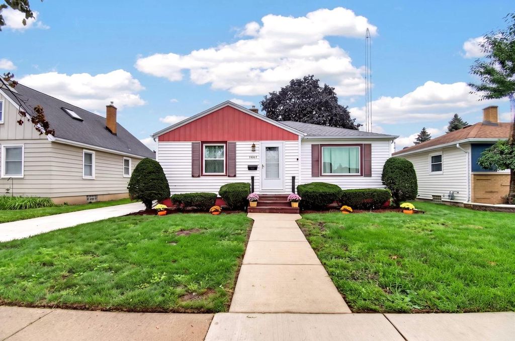 7807 35th AVENUE, Kenosha, WI 53142