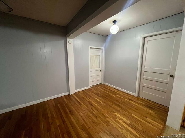 1012 E Walnut, Seguin, TX 78155