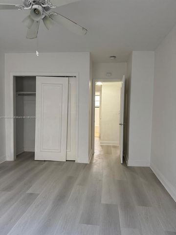 605 77th St, Miami Beach, FL 33141