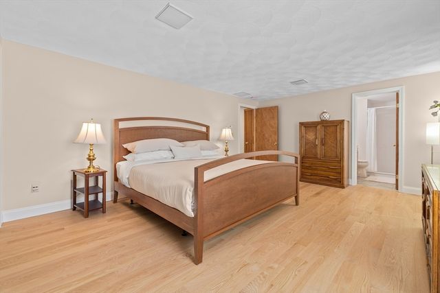 196 Bartholomew Street, Peabody, MA 01960