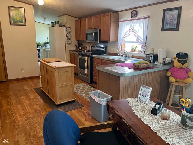 4643 Breckenridge Drive, Columbus, IN 47203