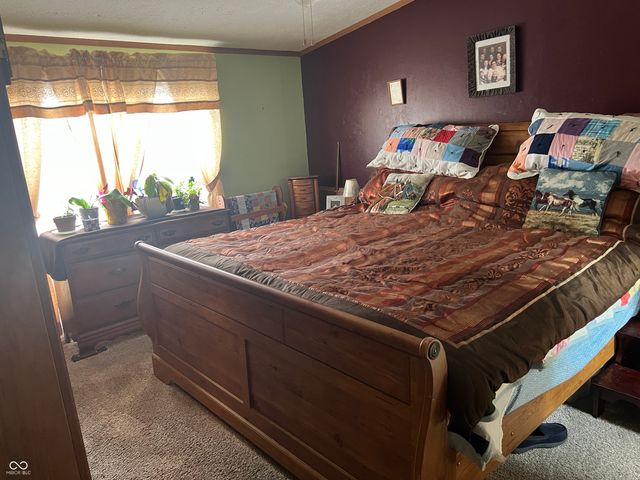 4643 Breckenridge Drive, Columbus, IN 47203