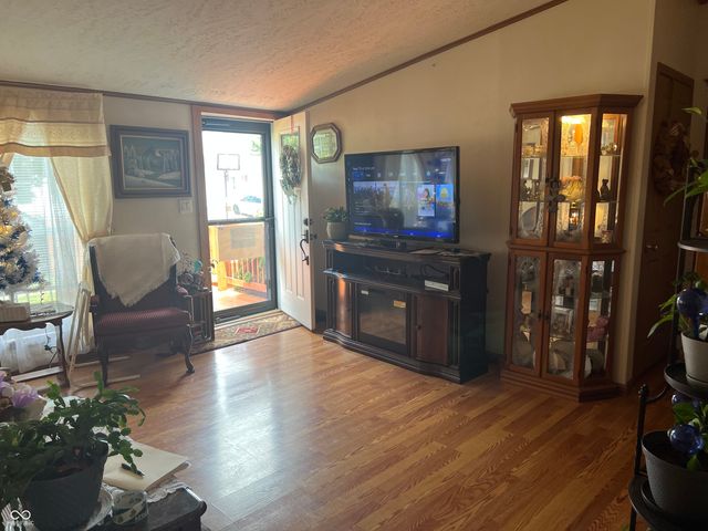 4643 Breckenridge Drive, Columbus, IN 47203