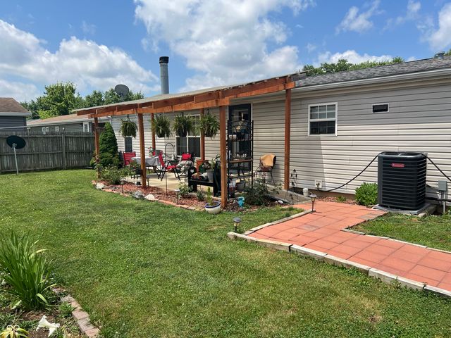 4643 Breckenridge Drive, Columbus, IN 47203