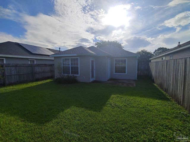 3086 Flintlock Dr, Pensacola, FL 32526