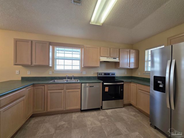 3086 Flintlock Dr, Pensacola, FL 32526