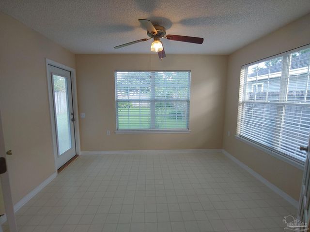 3086 Flintlock Dr, Pensacola, FL 32526