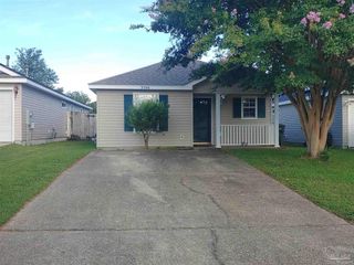 3086 Flintlock Dr, Pensacola, FL 32526