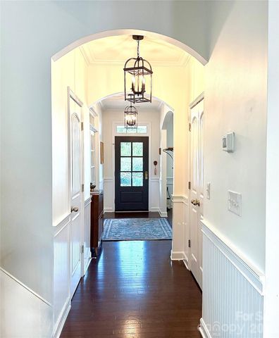 16523 Landen Forest Lane, Davidson, NC 28036