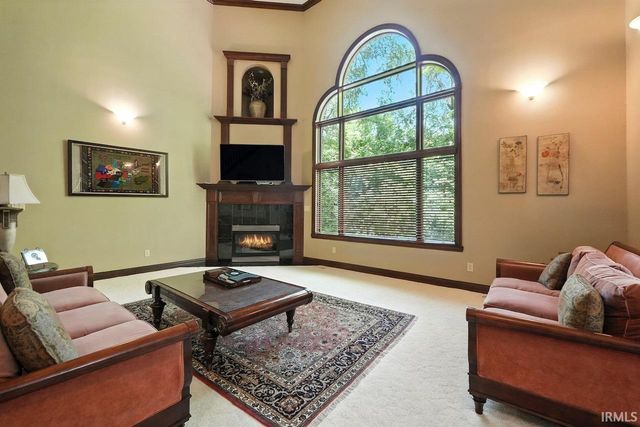 5300 W Autumn Springs Court, Muncie, IN 47304