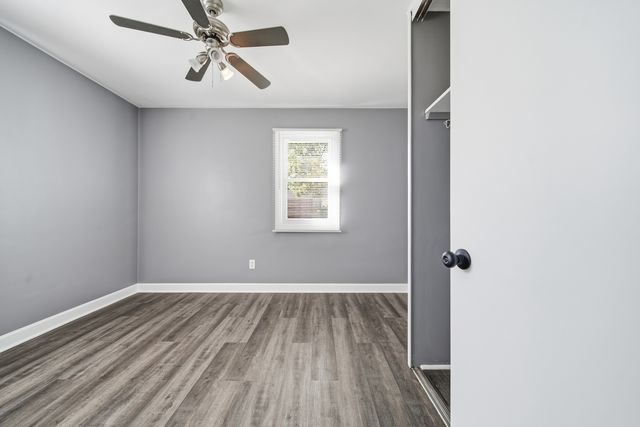 17617 Burnham Avenue, Lansing, IL 60438