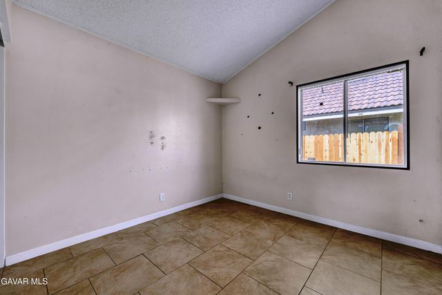 36806 Meadowview Ct, Palmdale, CA 93552