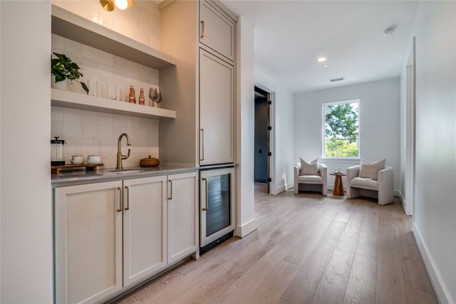 9233 E Lake Highlands Drive, Dallas, TX 75218