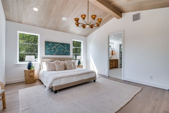 9233 E Lake Highlands Drive, Dallas, TX 75218