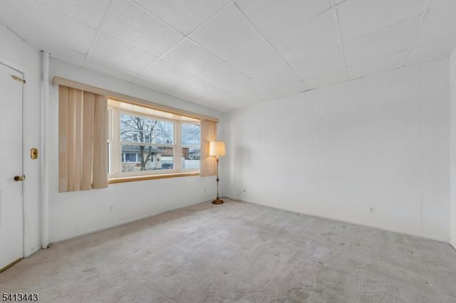 712 Meyer Ave, Lyndhurst Twp., NJ 07071