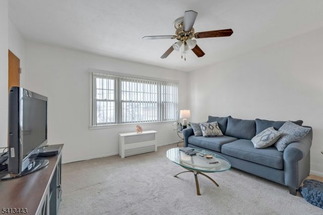 712 Meyer Ave, Lyndhurst Twp., NJ 07071