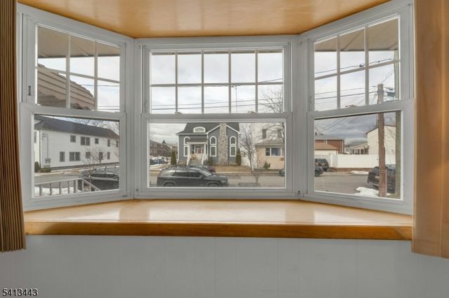 712 Meyer Ave, Lyndhurst Twp., NJ 07071