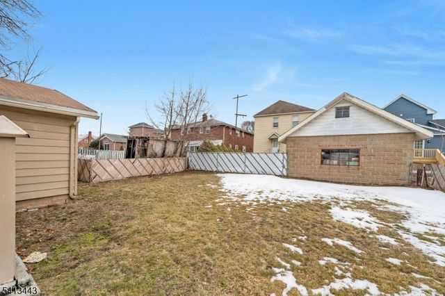 712 Meyer Ave, Lyndhurst Twp., NJ 07071