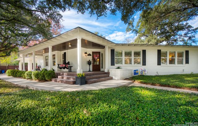 701 Wiltshire, Terrell Hills, TX 78209
