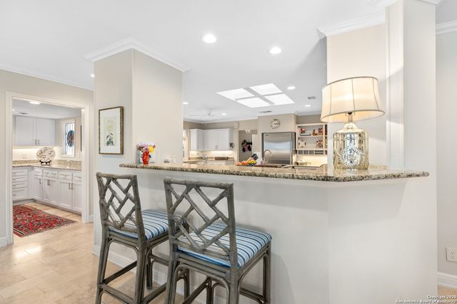 701 Wiltshire, Terrell Hills, TX 78209