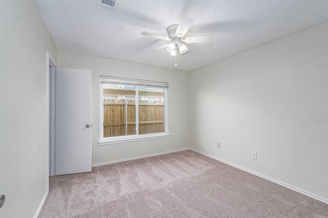 10137 Chapel Ridge Drive, Fort Worth, TX 76116