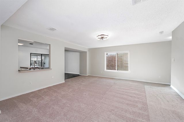 10137 Chapel Ridge Drive, Fort Worth, TX 76116