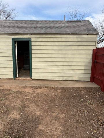 1701 NW Dearborn, Lawton, OK 73542