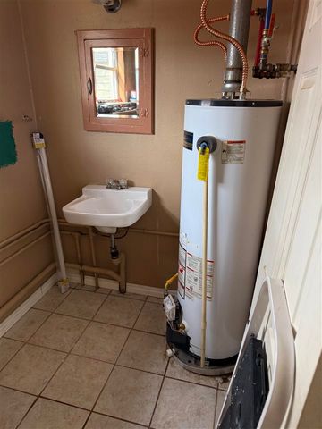 1701 NW Dearborn, Lawton, OK 73542